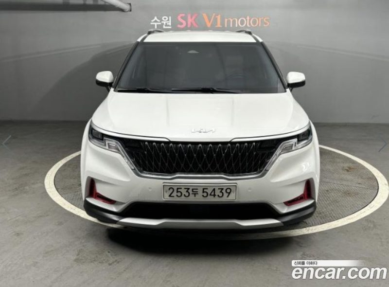 Kia Carnival 9-Seater Prestige