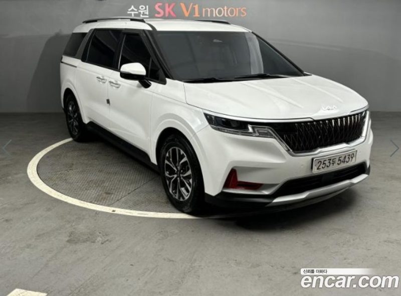 Kia Carnival 9-Seater Prestige