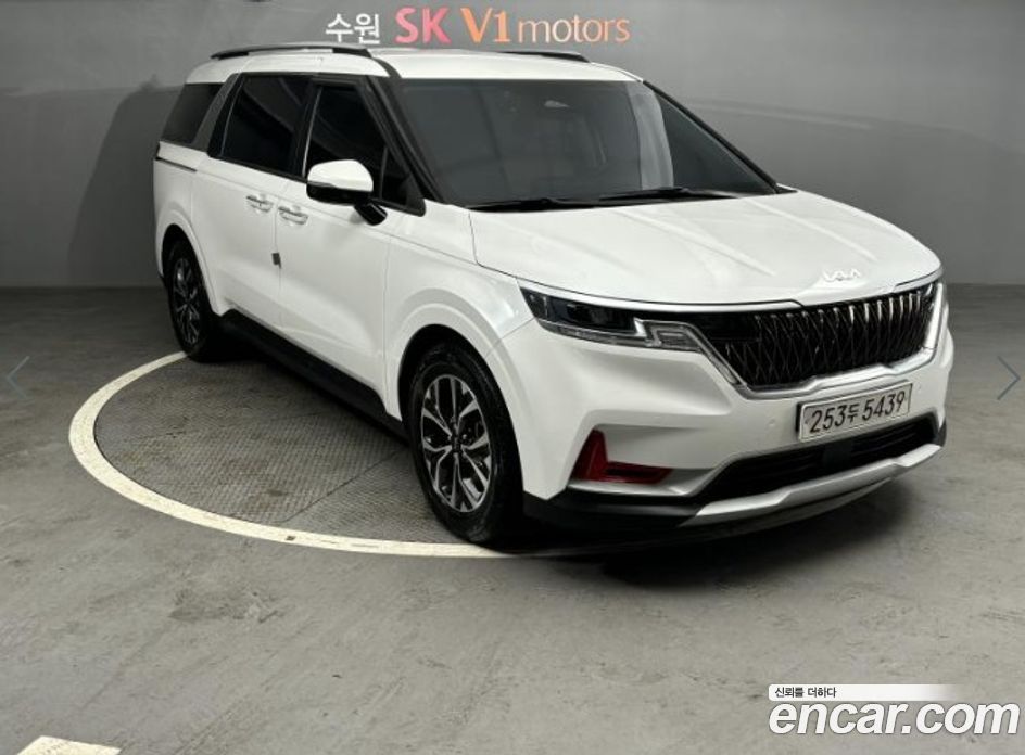 Kia Carnival 9-Seater Prestige