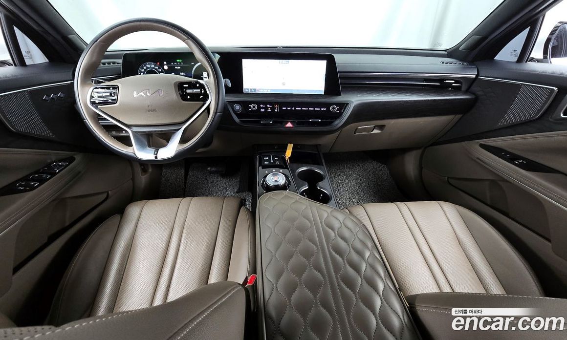 Kia K8 2.5 Gasoline 2WD