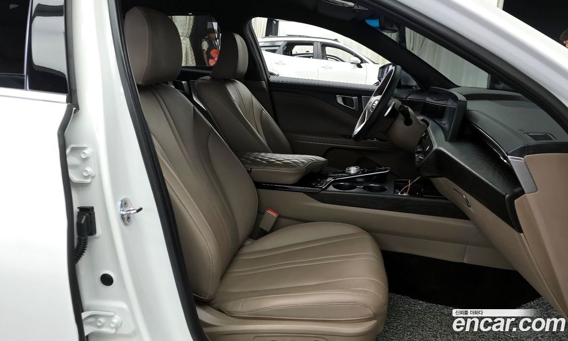 Kia K8 2.5 Gasoline 2WD