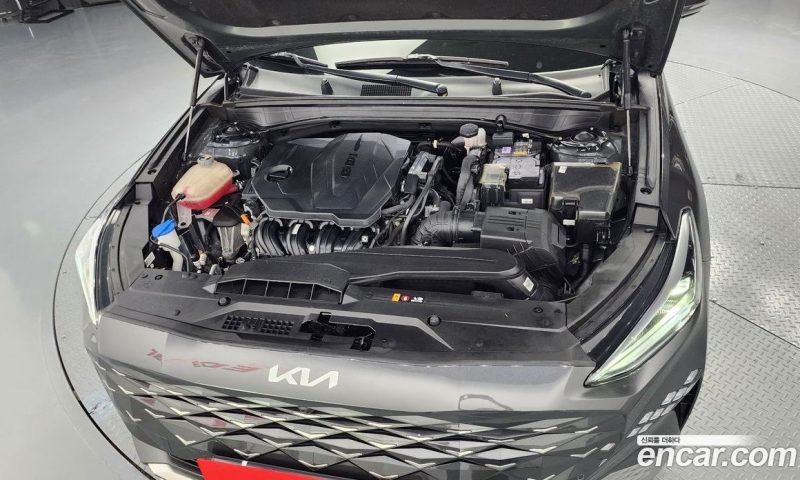 Kia K8 2.5 Gasoline 2WD