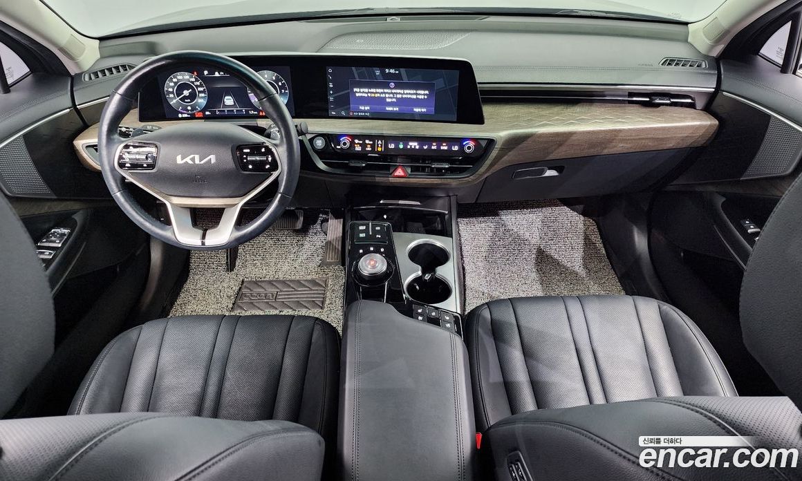 Kia K8 2.5 Gasoline 2WD