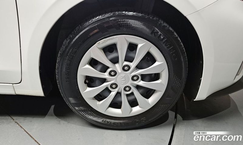 Kia K3 Standard