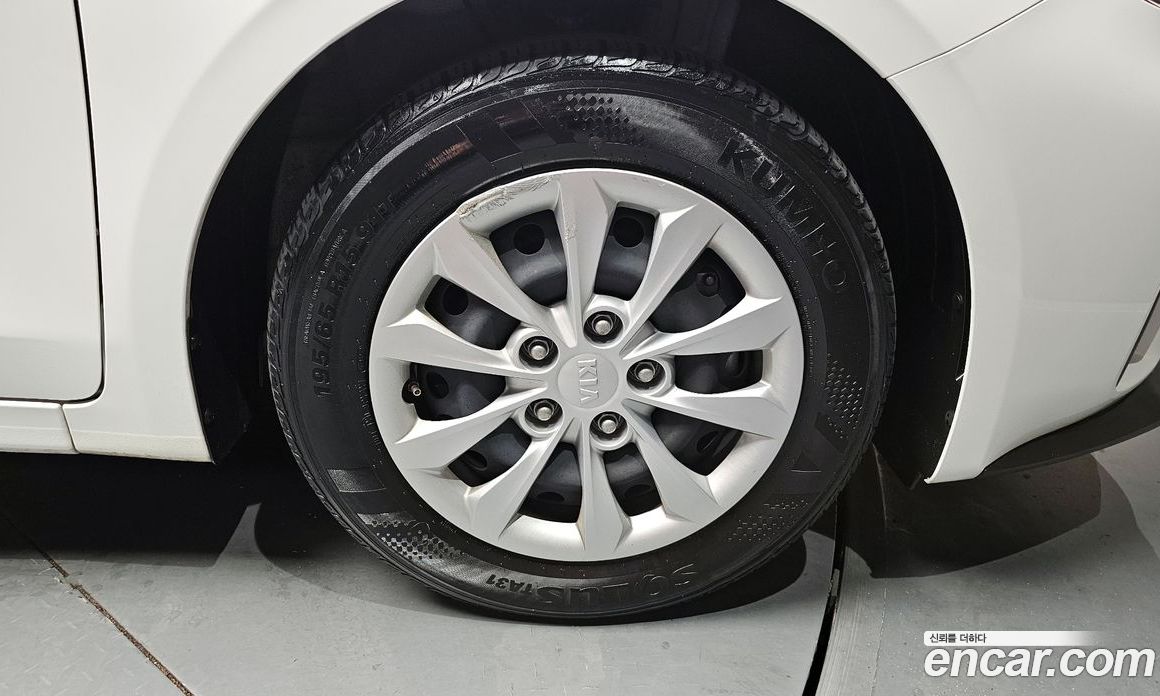 Kia K3 Standard