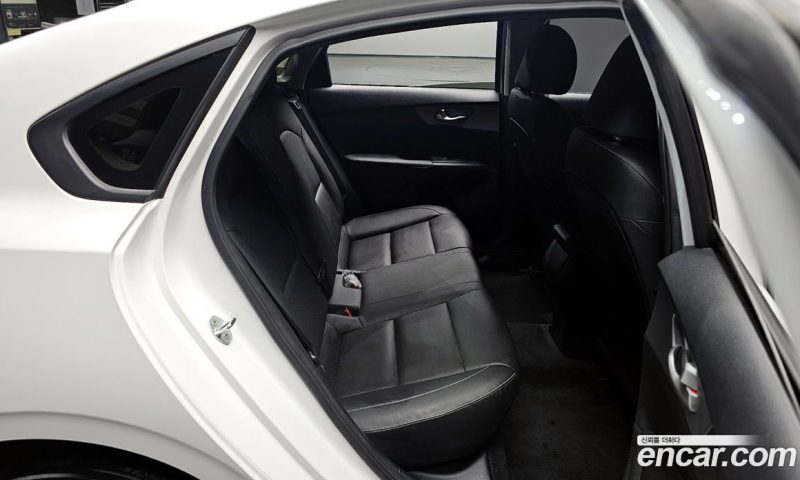 Kia K3 Standard