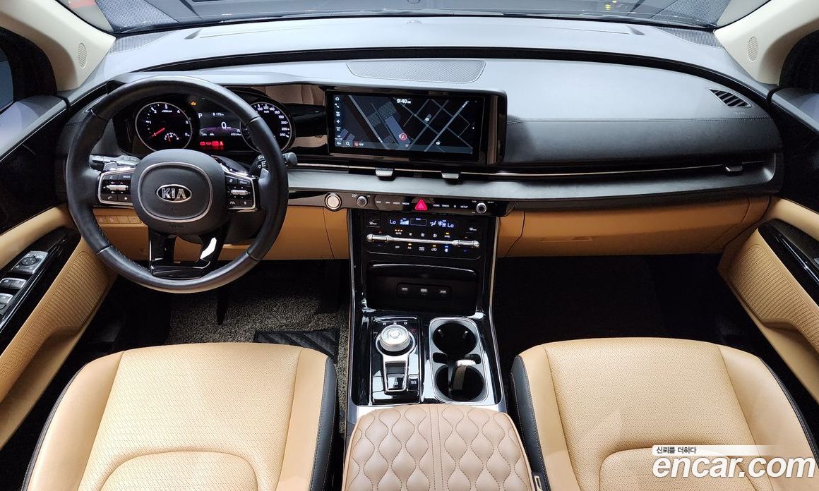 Kia Carnival 7-Seater Noblesse