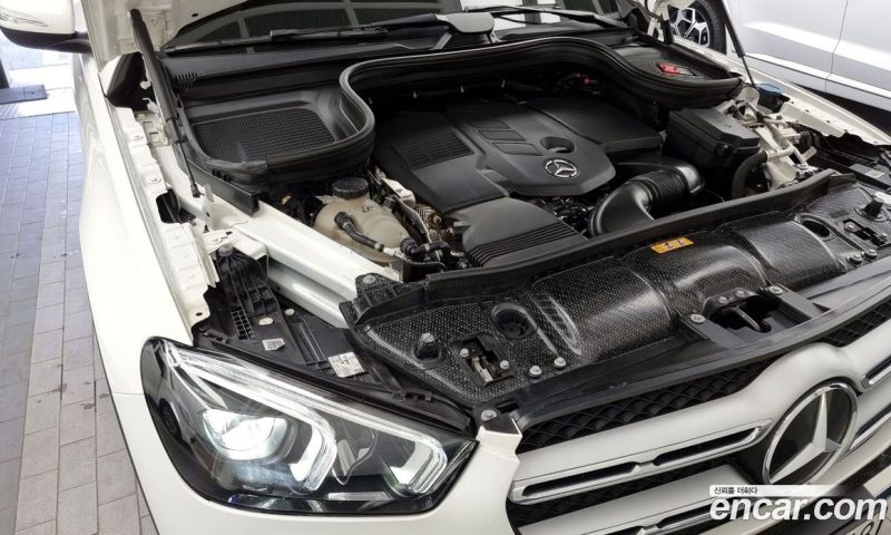 Mercedes Benz GLE-Class GLE300d 4MATIC