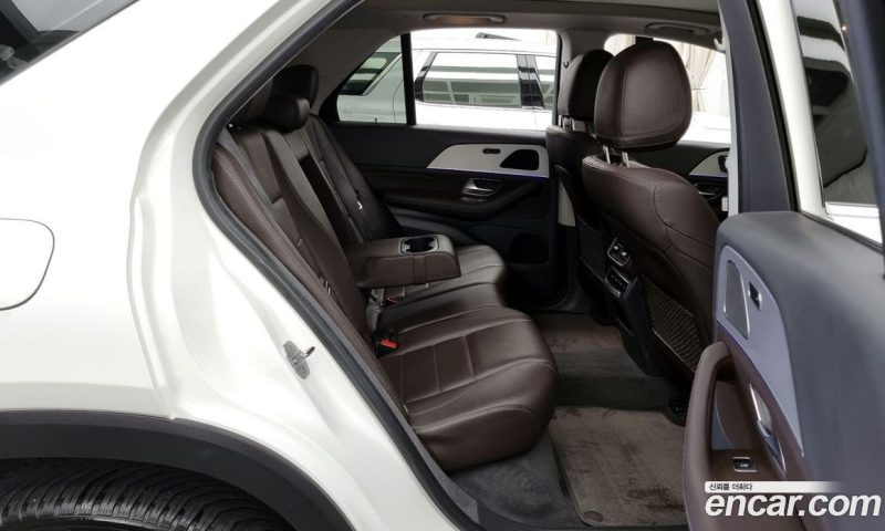 Mercedes Benz GLE-Class GLE300d 4MATIC