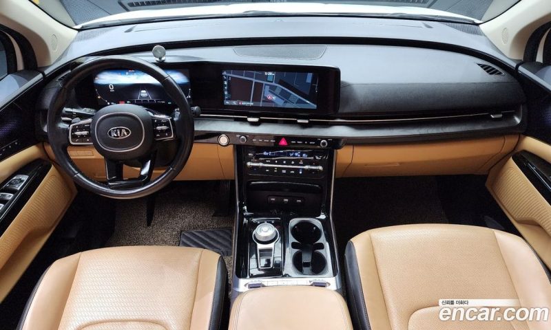 Kia Carnival 9-Seater Signature