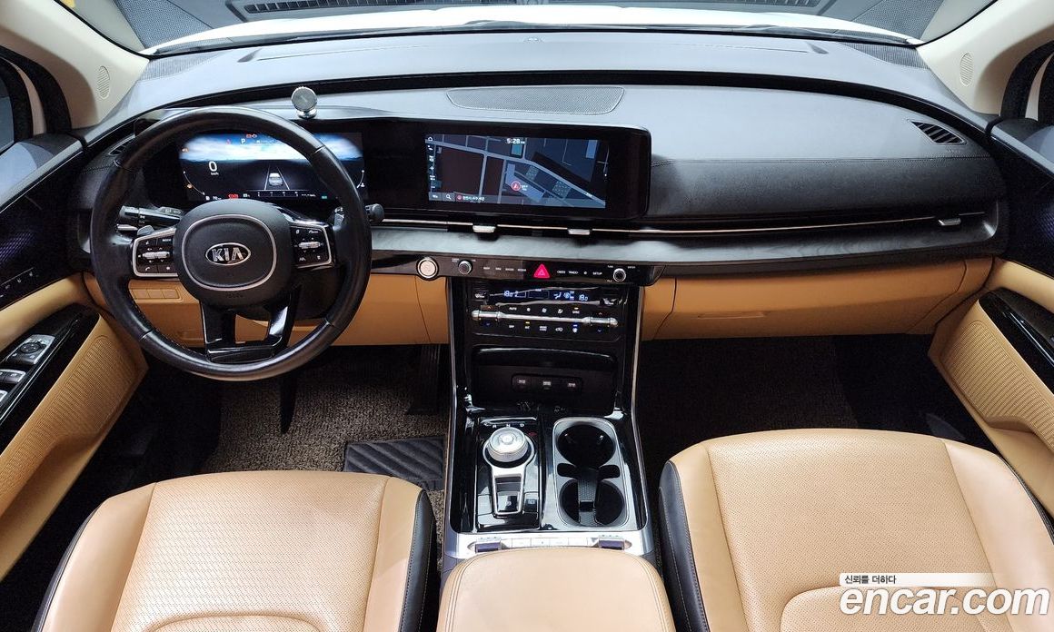 Kia Carnival 9-Seater Signature