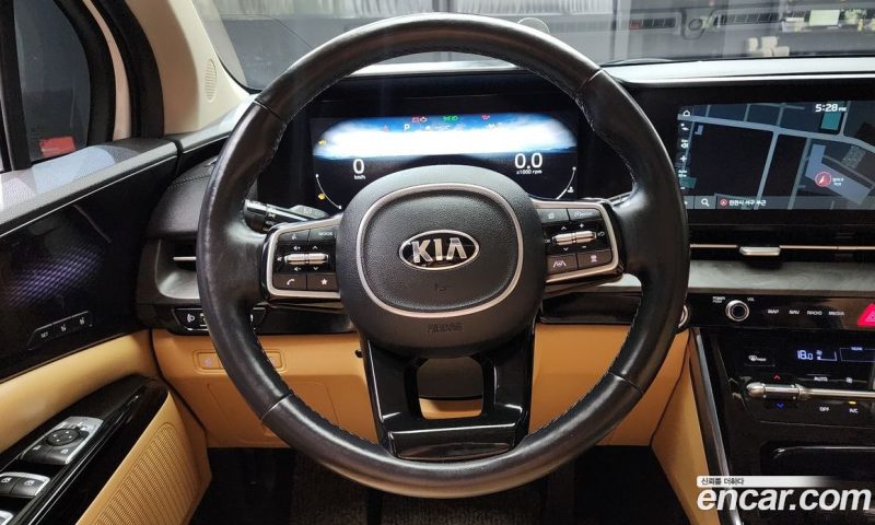 Kia Carnival 9-Seater Signature