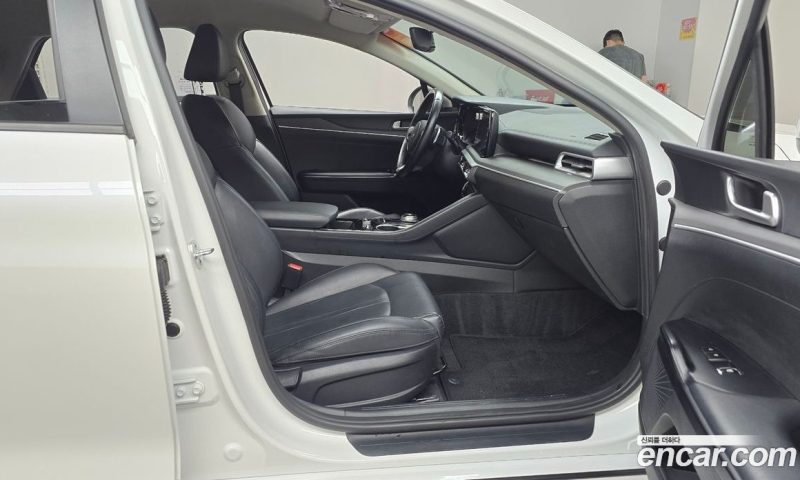 Kia K5 2.0