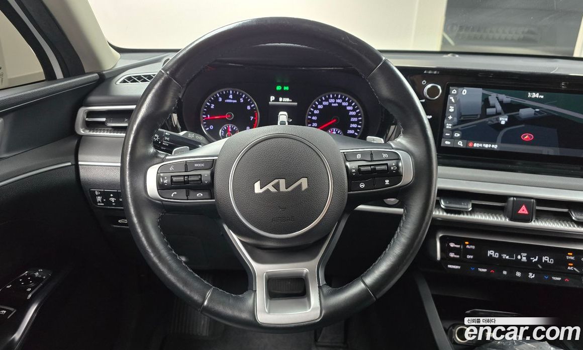 Kia K5 2.0