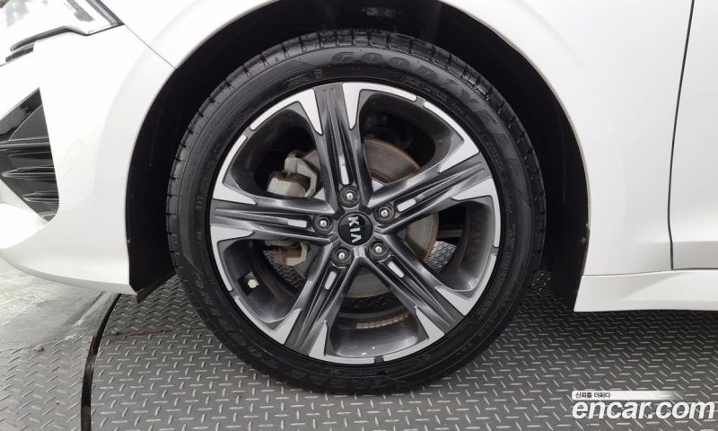 Kia K5 2.0