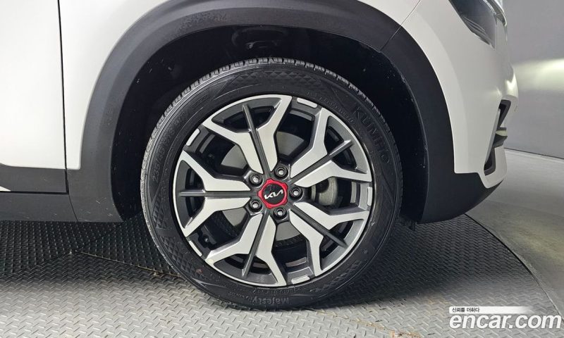 Kia Seltos Gasoline 1.6 Turbo 2WD