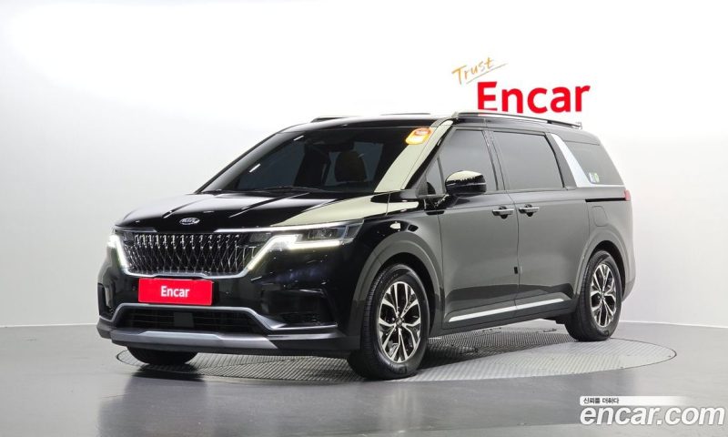 Kia Carnival 9-Seater Noblesse
