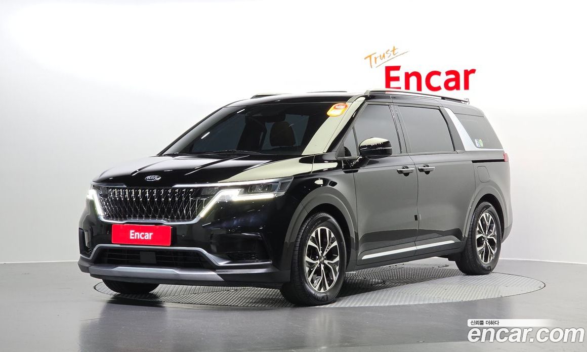 Kia Carnival 9-Seater Noblesse