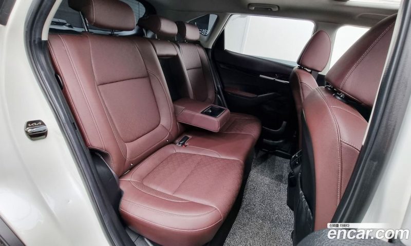 Kia Seltos Gasoline 1.6 Turbo 4WD