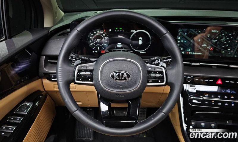 Kia Carnival 9-Seater Signature