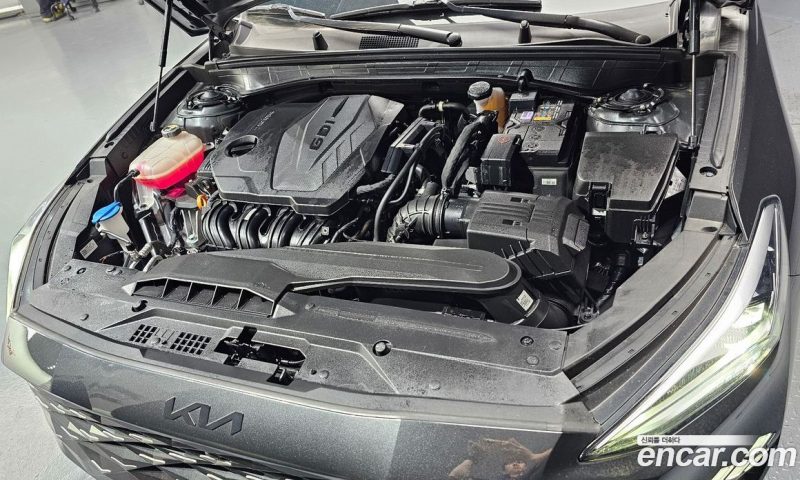 Kia K8 2.5 Gasoline 2WD