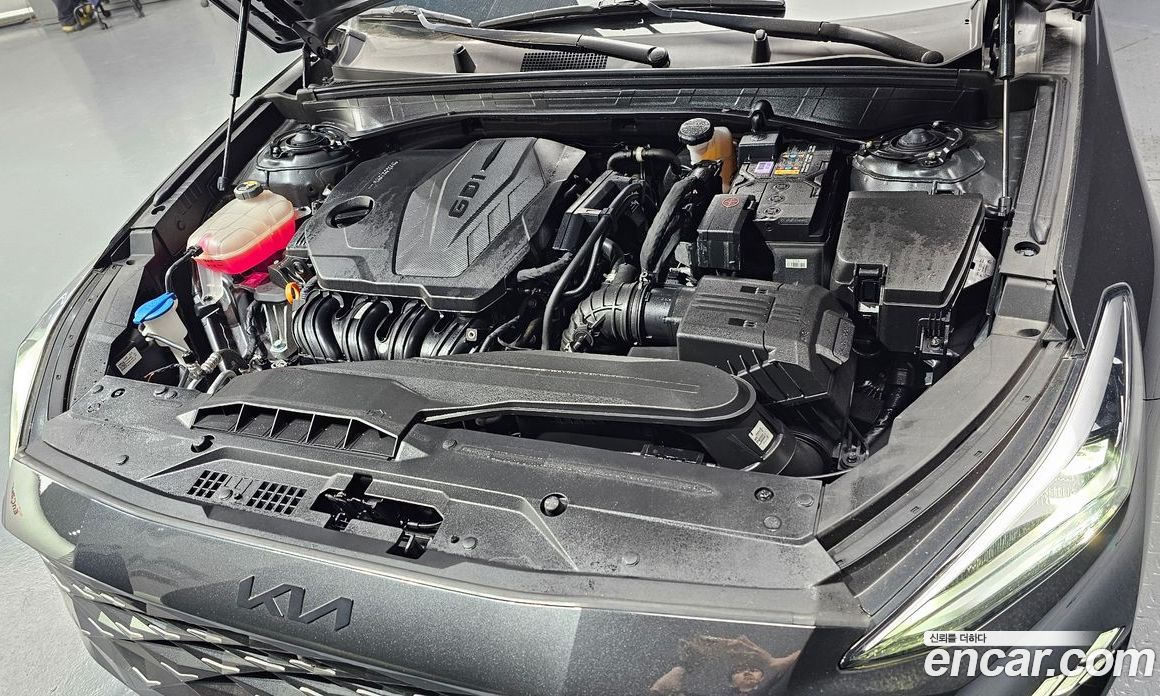 Kia K8 2.5 Gasoline 2WD