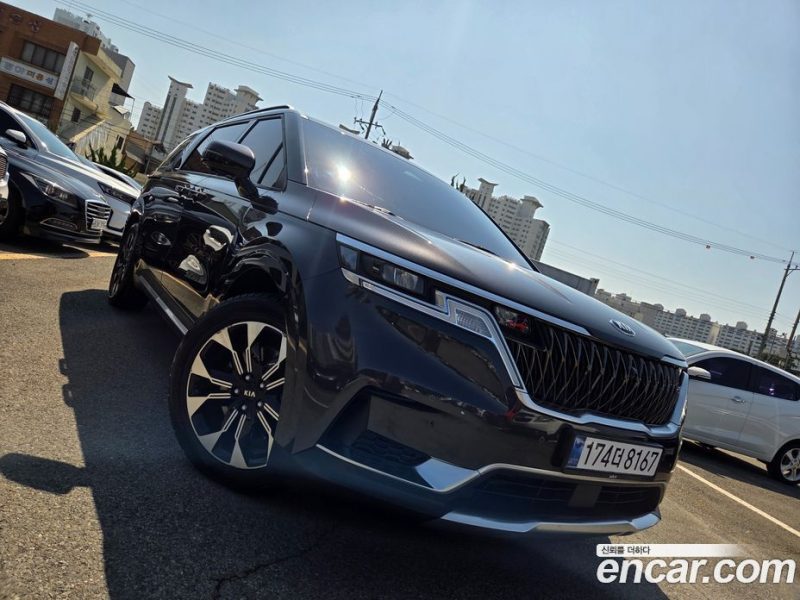 Kia Carnival 7-Seater Noblesse