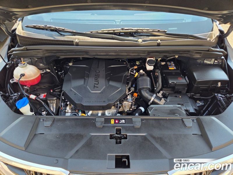 Kia Carnival 7-Seater Noblesse