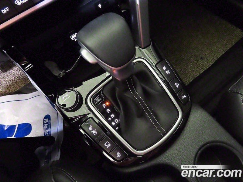Kia Seltos Gasoline 1.6 Turbo 2WD
