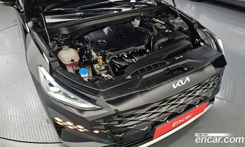 Kia K8 2.5 Gasoline 2WD