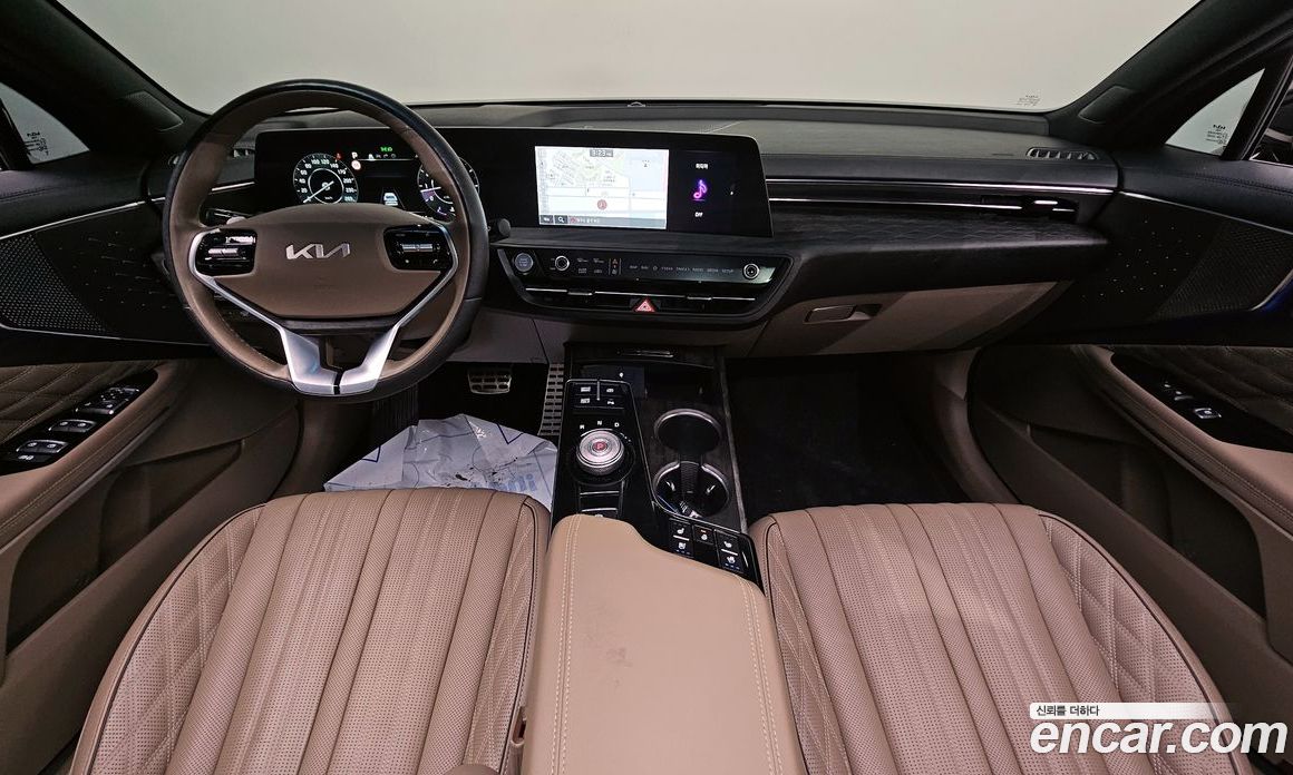 Kia K8 2.5 Gasoline 2WD