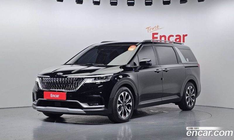 Kia Carnival 9-Seater Prestige
