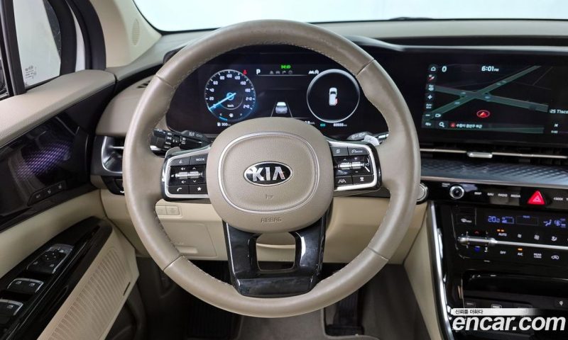 Kia Carnival 9-Seater Hi-Limousine