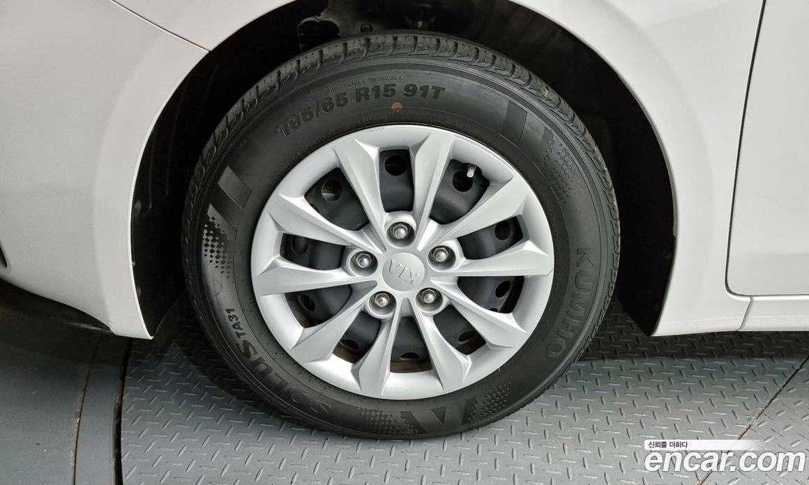 Kia K3 Standard