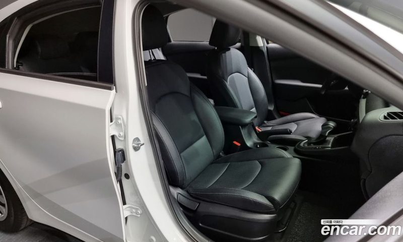 Kia K3 Standard