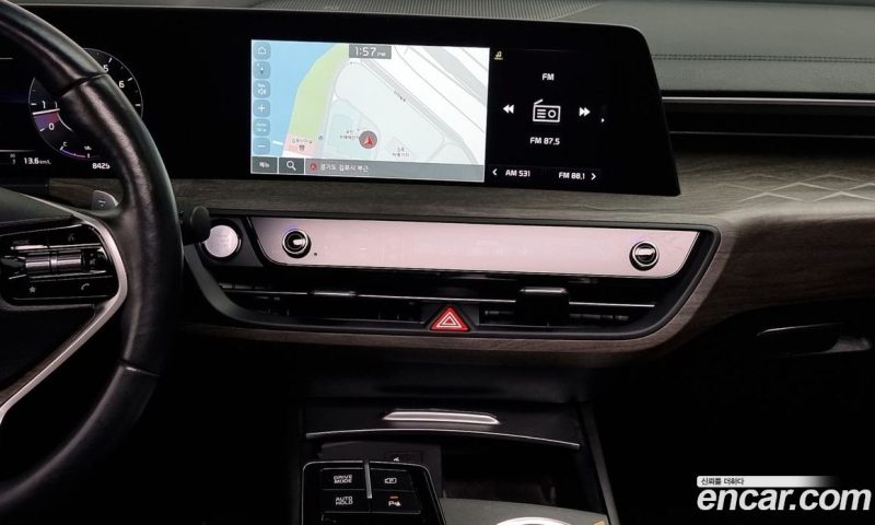 Kia K8 2.5 Gasoline 2WD