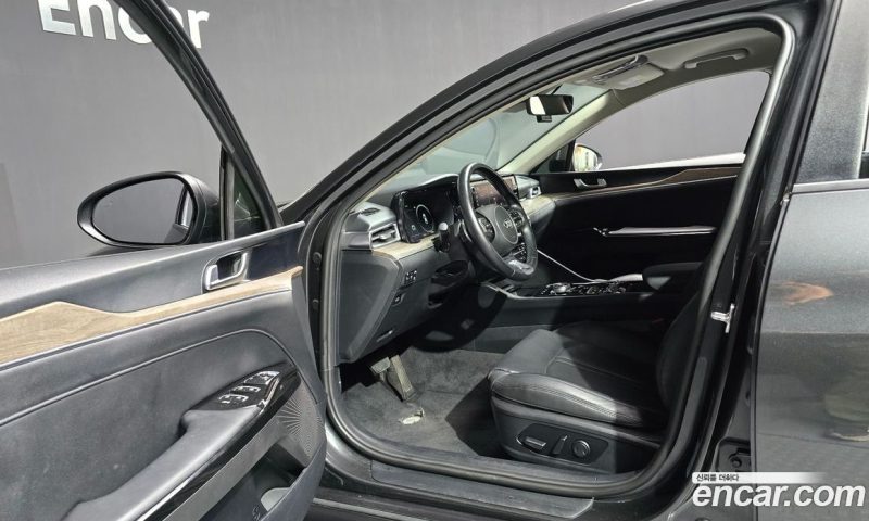 Kia K5 2.0
