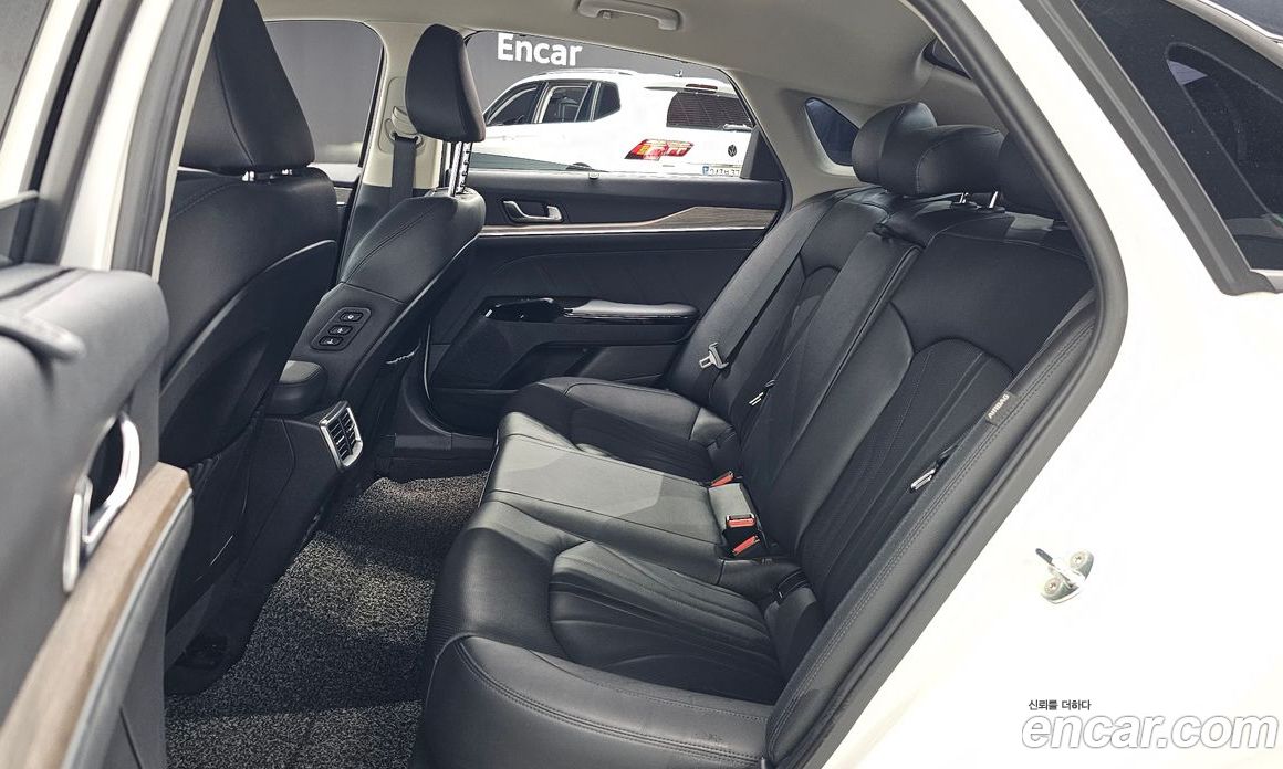 Kia K5 2.0