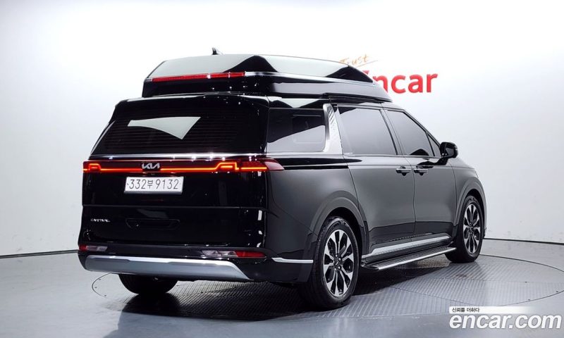 Kia Carnival 9-Seater Hi-Limousine