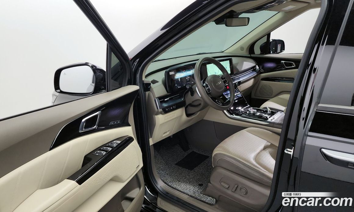 Kia Carnival 9-Seater Hi-Limousine