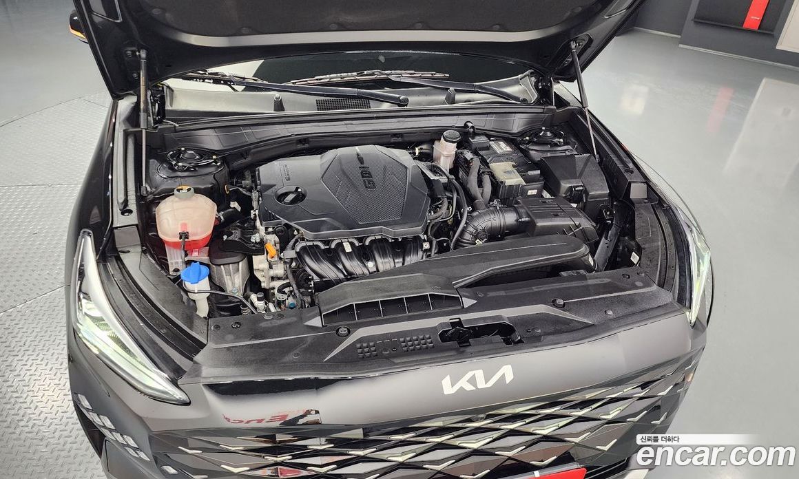 Kia K8 2.5 Gasoline 2WD