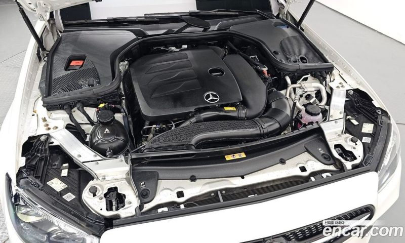 Mercedes Benz E-Class E350 4MATIC AMG Line