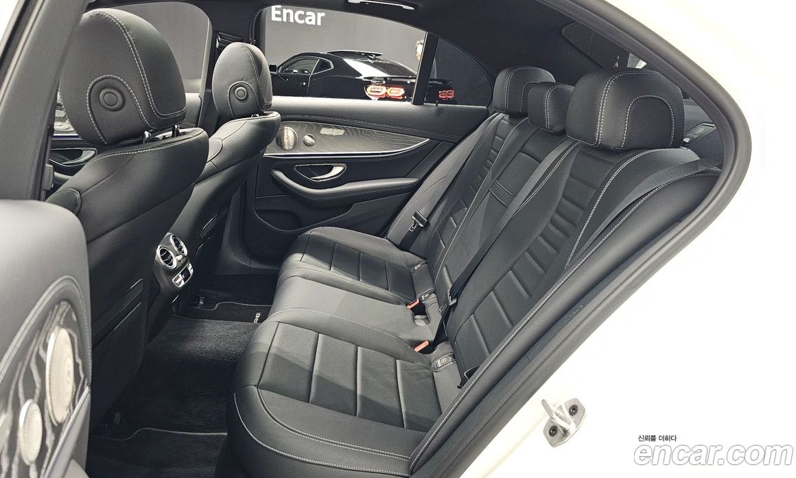 Mercedes Benz E-Class E350 4MATIC AMG Line