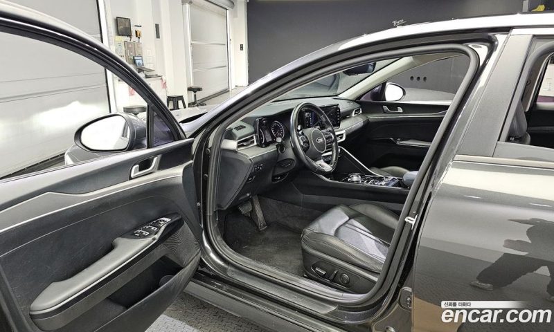 Kia K5 2.0
