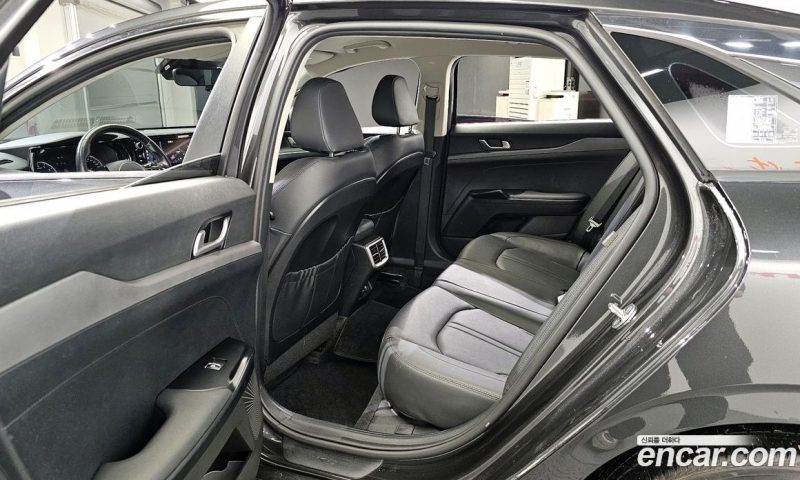 Kia K5 2.0