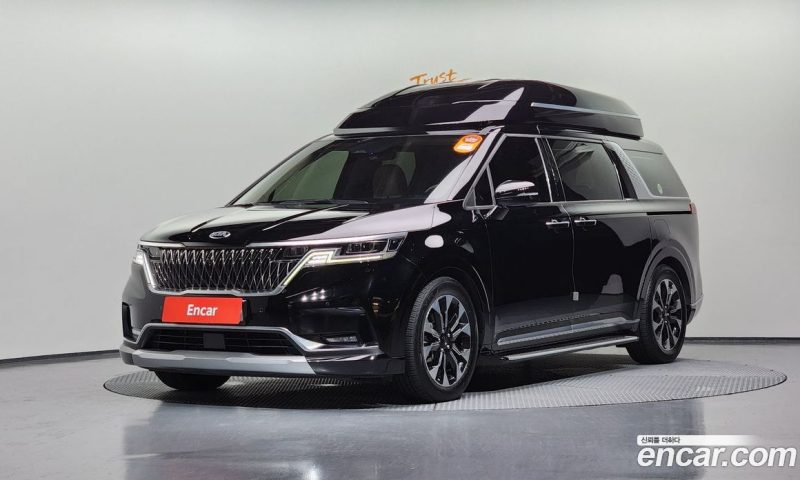 Kia Carnival 9-Seater Hi-Limousine