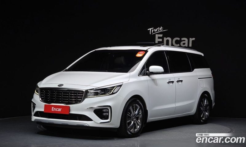 Kia Carnival 9-Seater Prstige