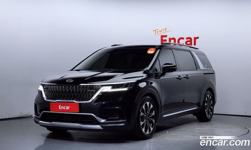 Kia Carnival 9-Seater Noblesse
