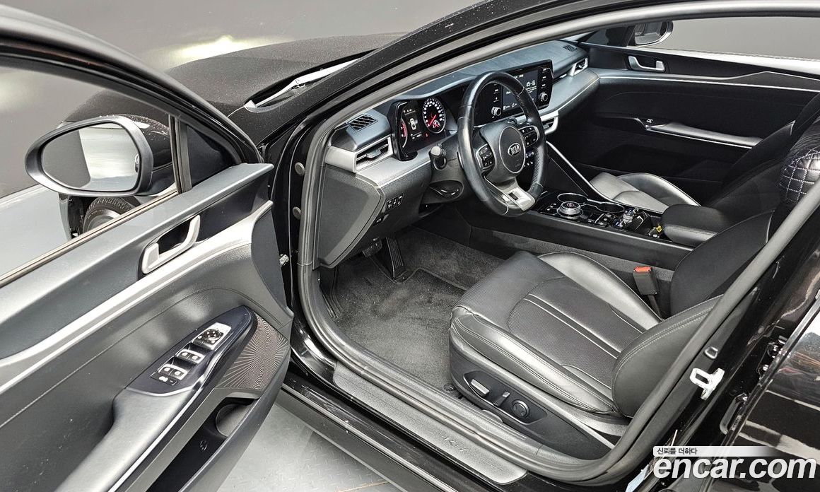 Kia K5 2.0