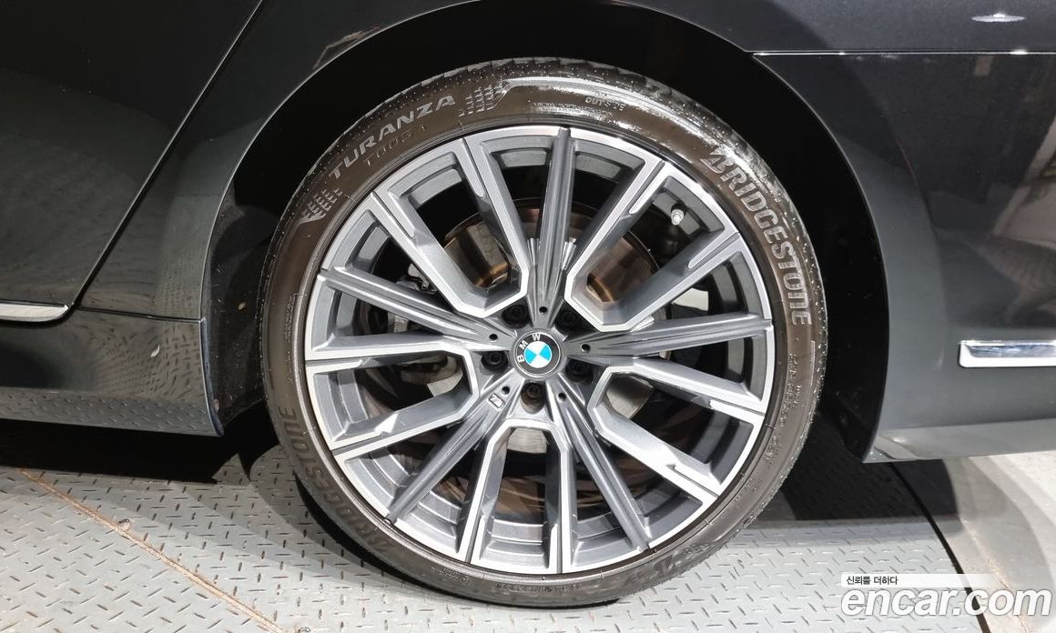 BMW 7-Series 730D xDrive M Sport